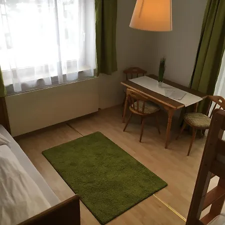 Kaiserstube Bed & Breakfast